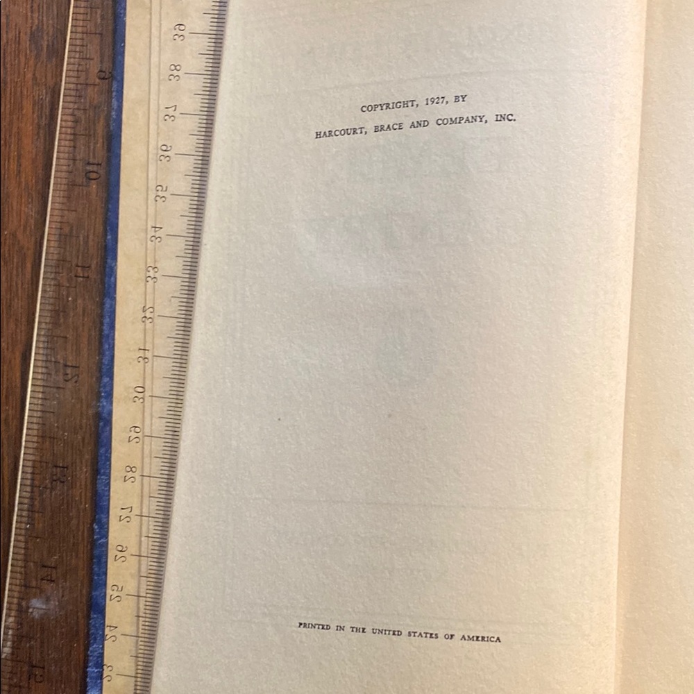 Sinclair Lewis 'Elmer Gantry' Book - Picture 2 of 3